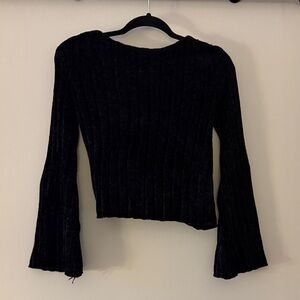 Etophe Studios Elegant Black Ribbed Sweater with Open Back (S)